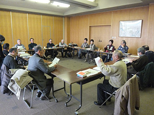 (写真)第1班「古代の日本を学ぶ」 会の様子