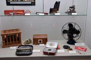 （写真）明治時代から昭和30年代ごろに使われていた生活道具