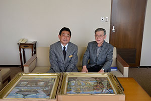 （写真）木村さんと久嶋市長