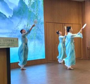 会場の様子 杭州市踊り