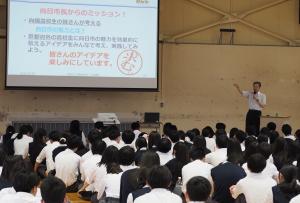 向陽高校1年生への市長講演